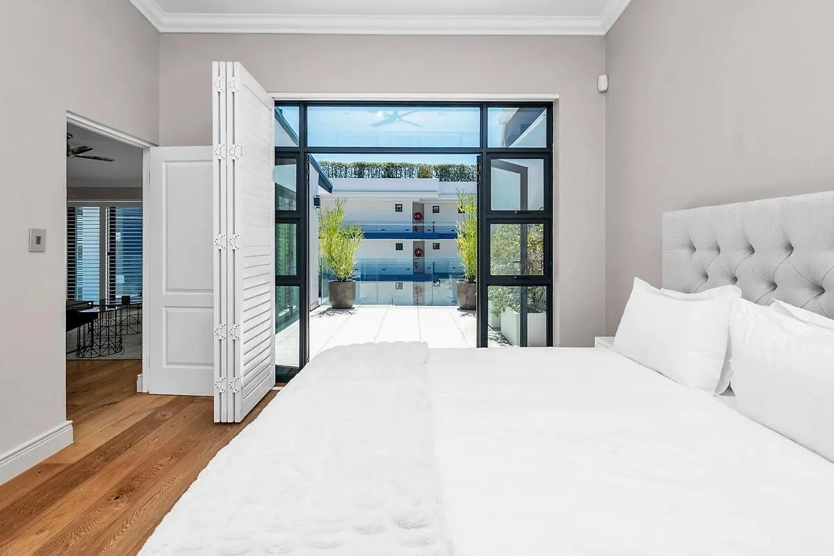 ヴィラ ケープタウン Sea Point Luxury Escape With Private Poolヴィラ 南アフリカ