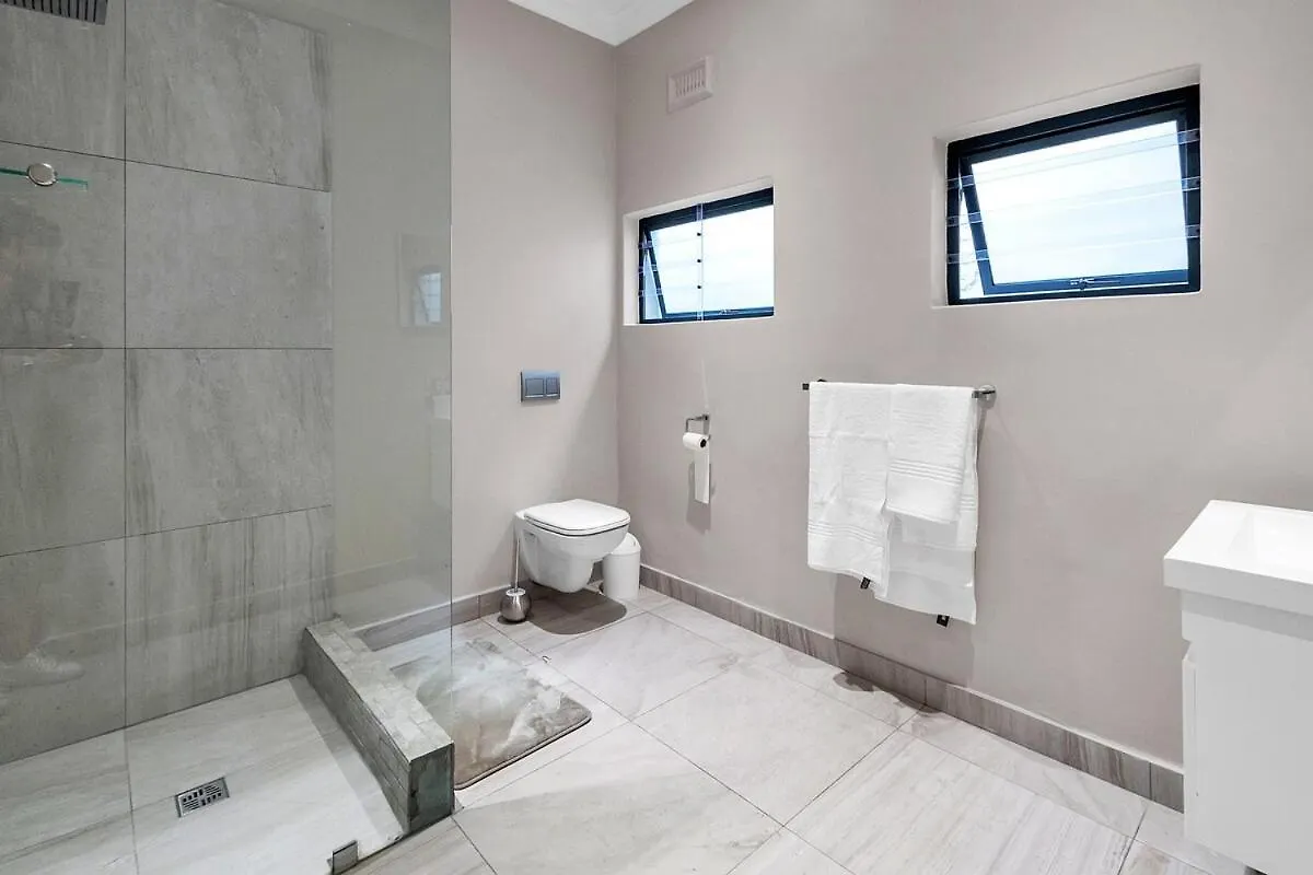ケープタウン Sea Point Luxury Escape With Private Poolヴィラ